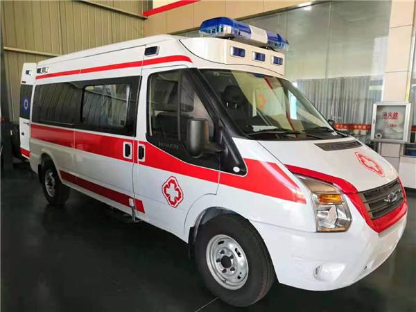 余干县福特V362救护车